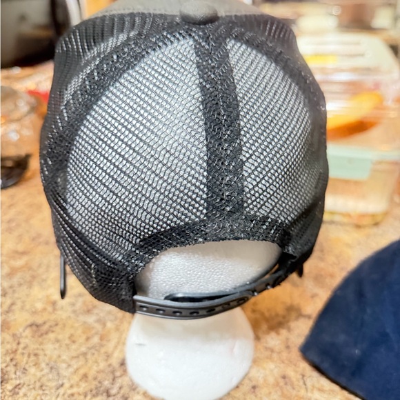 Gray Cap - Picture 7 of 9